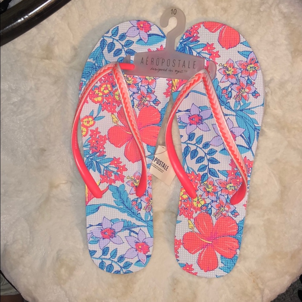 Aeropostale Flower Flip-Flops